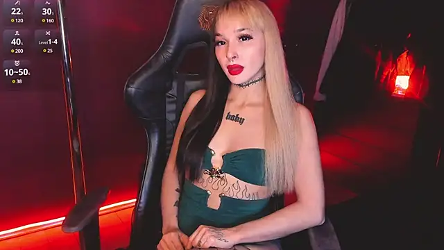 Snapshot of MilaAsh chatting on January 18, 2025, 7:17 am MilaAsh online show from January 18, 2025, 7:17 am