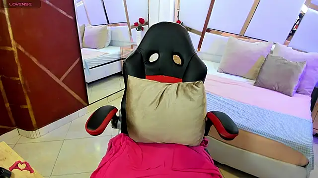 laris park online show from January 2, 2025, 7:44 am