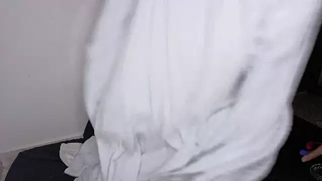 soysara15 online show from April 5, 2026, 11:57 pm