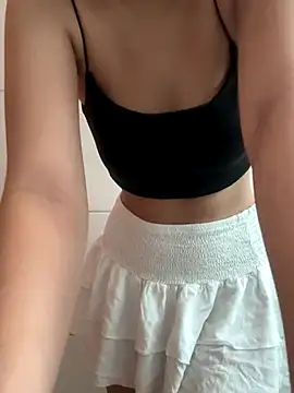 Snapshot of Pinkoficial chatting on September 13, 2025, 4:18 pm Pinkoficial online show from September 13, 2025, 4:18 pm