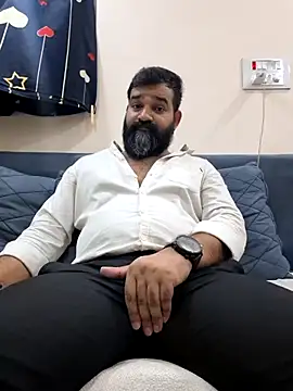 Fun Guuy online show from April 18, 2026, 3:54 am