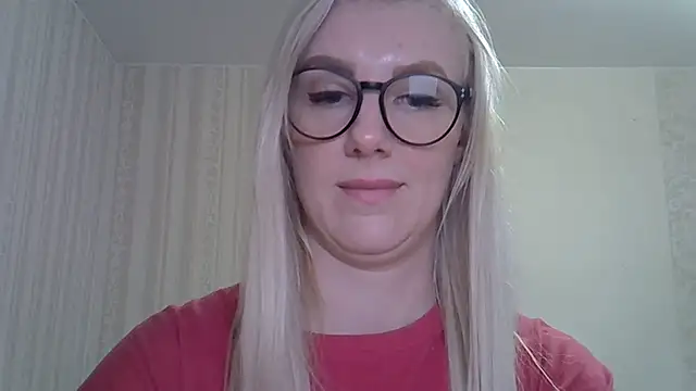 Snapshot of Pabonya91 chatting on February 18, 2025, 2:16 pm Pabonya91 online show from February 18, 2025, 2:16 pm