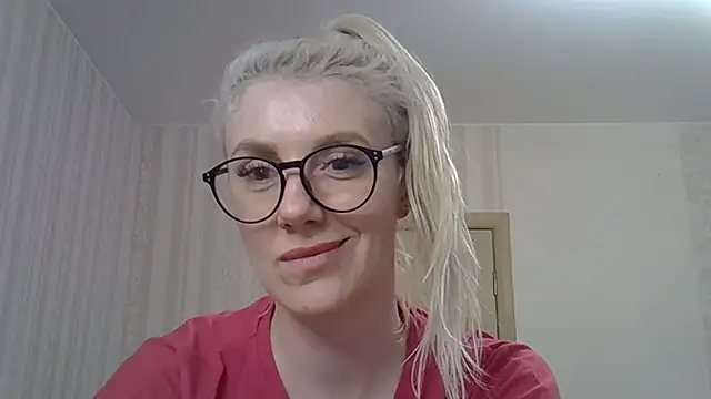 Snapshot of Pabonya91 chatting on March 6, 2025, 1:24 pm Pabonya91 online show from March 6, 2025, 1:24 pm