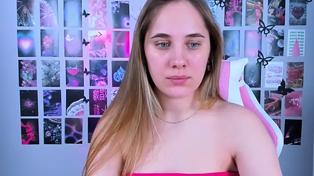 MiaMilas online show from March 3, 2025, 5:31 am