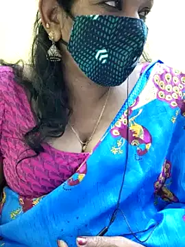 Snapshot of mallu-sumi chatting on February 3, 2025, 5:35 pm mallu-sumi online show from February 3, 2025, 5:35 pm