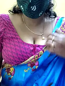 Snapshot of mallu-sumi chatting on February 3, 2025, 11:58 pm mallu-sumi online show from February 3, 2025, 11:58 pm