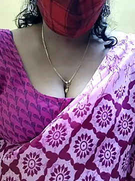 Snapshot of mallu-sumi chatting on February 11, 2025, 6:11 pm mallu-sumi online show from February 11, 2025, 6:11 pm