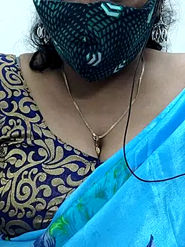 Snapshot of mallu-sumi chatting on February 13, 2025, 6:48 pm mallu-sumi online show from February 13, 2025, 6:48 pm