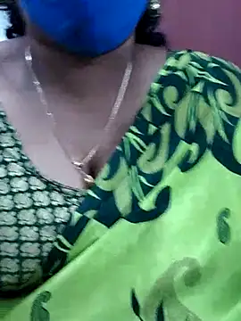 Snapshot of mallu-sumi chatting on February 14, 2025, 3:26 pm mallu-sumi online show from February 14, 2025, 3:26 pm