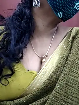 Snapshot of mallu-sumi chatting on February 15, 2025, 4:45 pm mallu-sumi online show from February 15, 2025, 4:45 pm