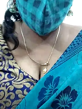 Snapshot of mallu-sumi chatting on February 17, 2025, 11:20 pm mallu-sumi online show from February 17, 2025, 11:20 pm