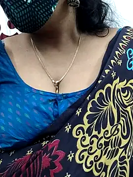 Snapshot of mallu-sumi chatting on February 18, 2025, 6:37 pm mallu-sumi online show from February 18, 2025, 6:37 pm