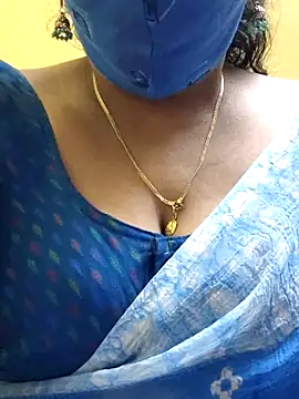 Snapshot of mallu-sumi chatting on February 23, 2025, 7:28 pm mallu-sumi online show from February 23, 2025, 7:28 pm