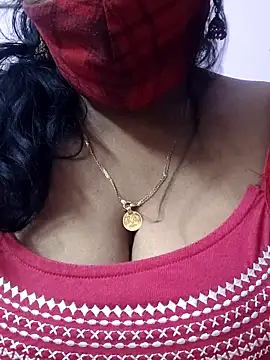 mallu-sumi online show from March 12, 2026, 1:01 am