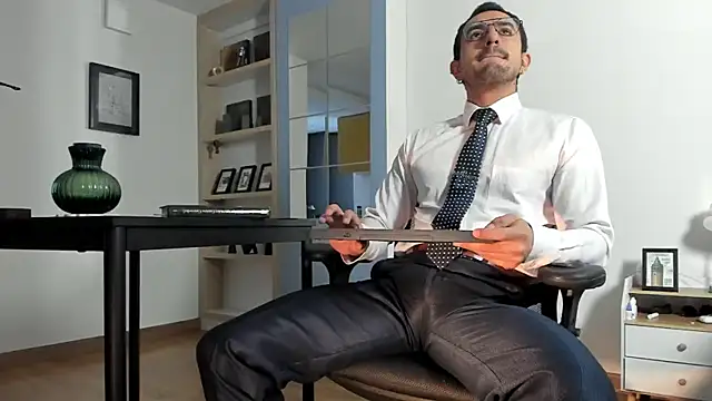 Snapshot of pablo-rincon95 chatting on June 12, 2026, 12:59 pm pablo-rincon95 online show from June 12, 2026, 12:59 pm