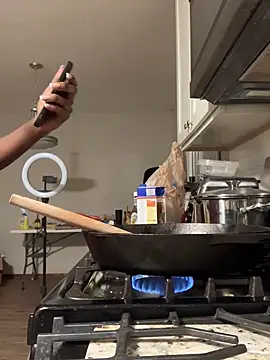 Snapshot of spicysugar74 chatting on January 21, 2025, 12:57 am spicysugar74 online show from January 21, 2025, 12:57 am