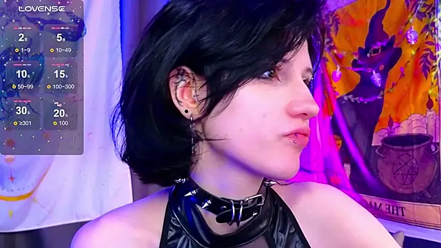 dark vamp  online show from December 29, 2024, 3:33 am