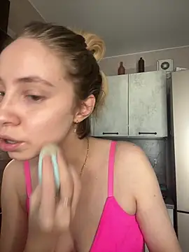 Snapshot of Kitty_Katrine chatting on May 4, 2026, 12:01 pm Kitty Katrine online show from May 4, 2026, 12:01 pm