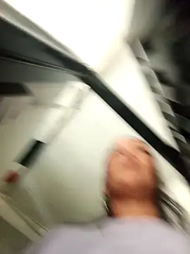 mariana mauricio hot online show from April 5, 2026, 6:49 pm