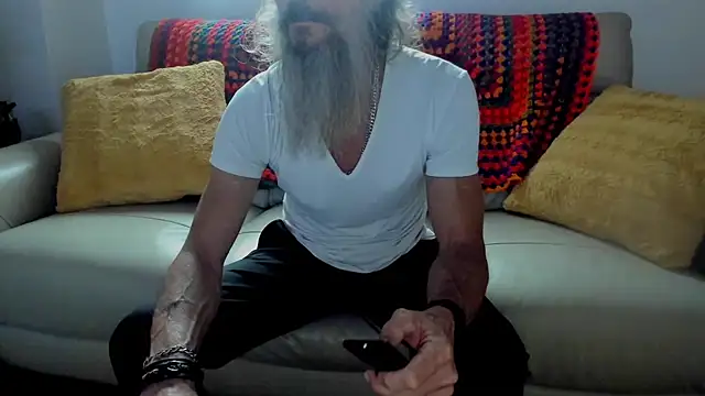 mindphu k online show from April 14, 2026, 11:55 pm