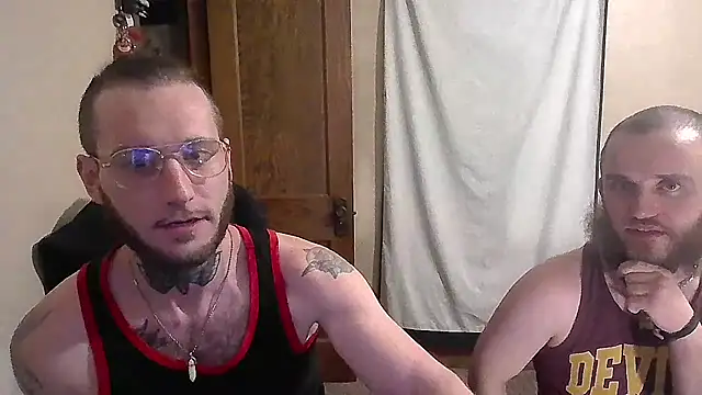 Snapshot of AlvinFoxx chatting on January 18, 2025, 1:30 am AlvinFoxx online show from January 18, 2025, 1:30 am