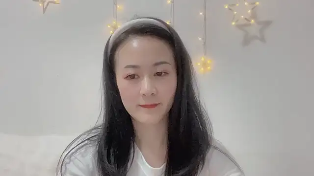 fanfan-FF online show from January 1, 2025, 11:38 am