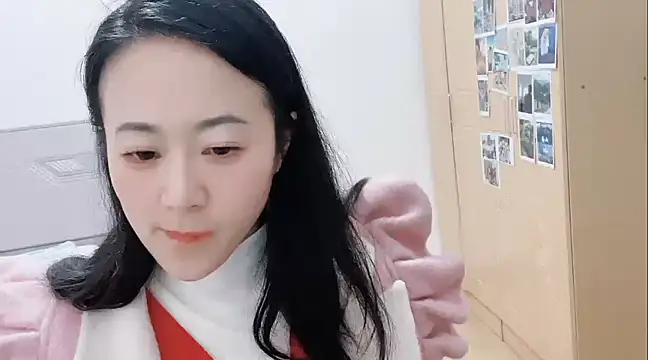 fanfan-FF online show from February 6, 2025, 10:48 am