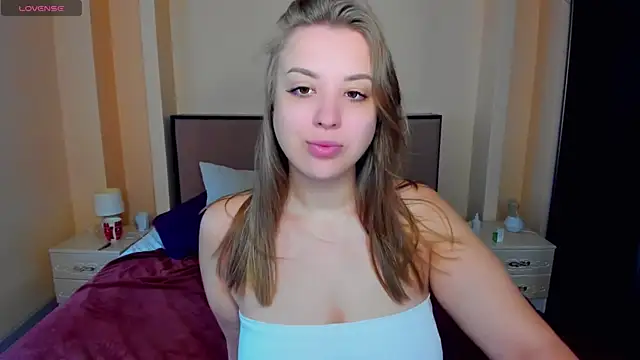 Snapshot of AlexissM chatting on July 23, 2026, 7:39 am AlexissM online show from July 23, 2026, 7:39 am