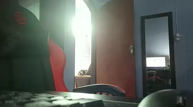 henriquexx33 online show from February 8, 2025, 1:33 pm