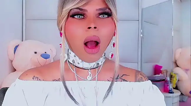 Snapshot of AdanKinng chatting on January 29, 2025, 10:16 am AdanKinng online show from January 29, 2025, 10:16 am