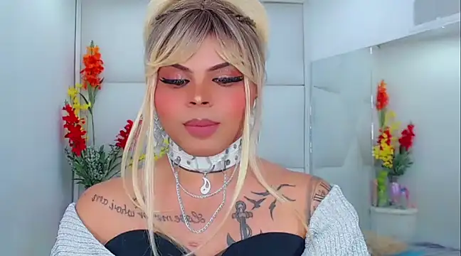 Snapshot of AdanKinng chatting on March 3, 2025, 12:26 am AdanKinng online show from March 3, 2025, 12:26 am