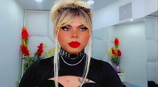 Snapshot of AdanKinng chatting on March 9, 2025, 8:07 am AdanKinng online show from March 9, 2025, 8:07 am