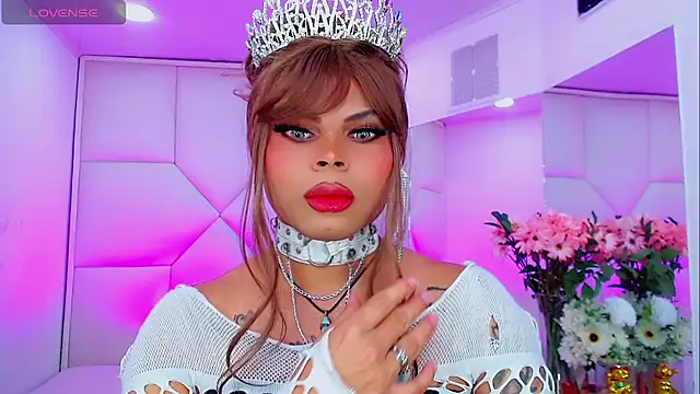 Snapshot of AdanKinng chatting on September 28, 2025, 5:13 am AdanKinng online show from September 28, 2025, 5:13 am