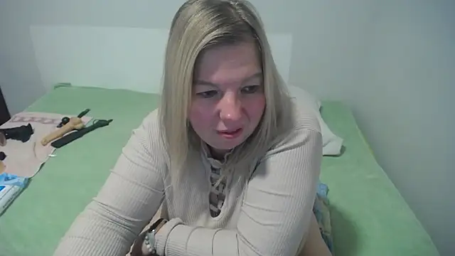 Snapshot of MARGARET_gem chatting on March 1, 2025, 4:44 pm MARGARET gem online show from March 1, 2025, 4:44 pm