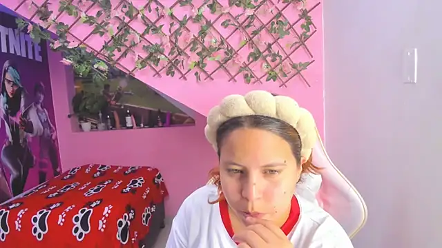 marcellaa303av online show from January 4, 2025, 2:14 am