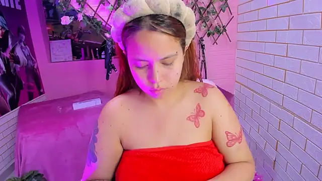 marcellaa303av online show from April 3, 2026, 1:47 am