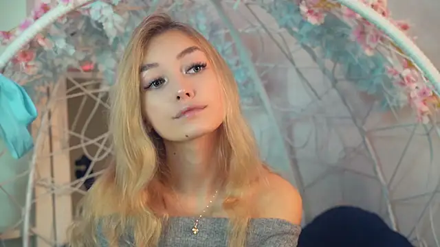 FlairCunard online show from December 20, 2024, 2:49 pm