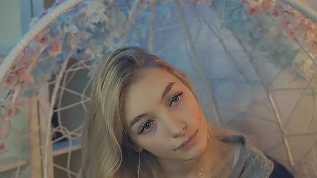 FlairCunard online show from December 29, 2024, 11:50 pm