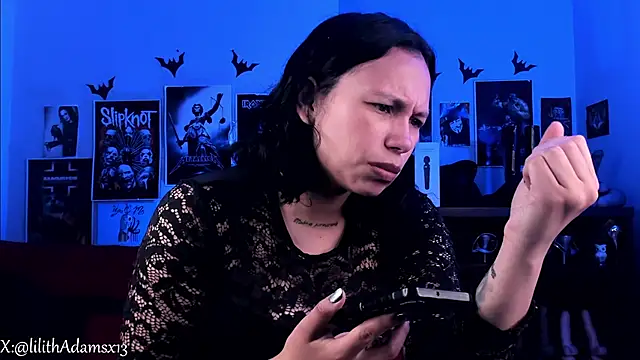 lilith-deveraux online show from April 8, 2026, 3:06 am