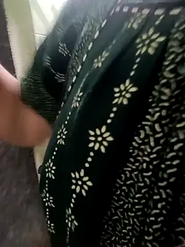 gunjan22 online show from October 1, 2025, 7:47 am