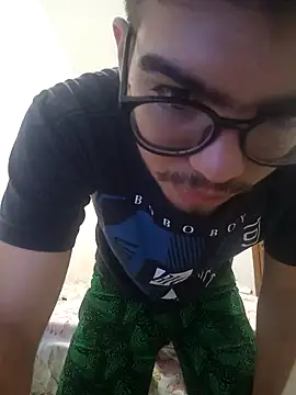 Edwardsky000 online show from December 4, 2024, 5:11 pm