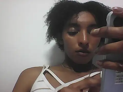 CATNELAA online show from December 2, 2025, 12:05 am