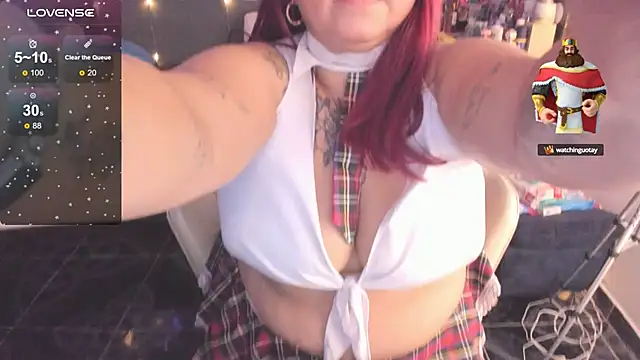 Snapshot of Ivonnee__ chatting on February 21, 2025, 5:13 am Ivonnee   online show from February 21, 2025, 5:13 am