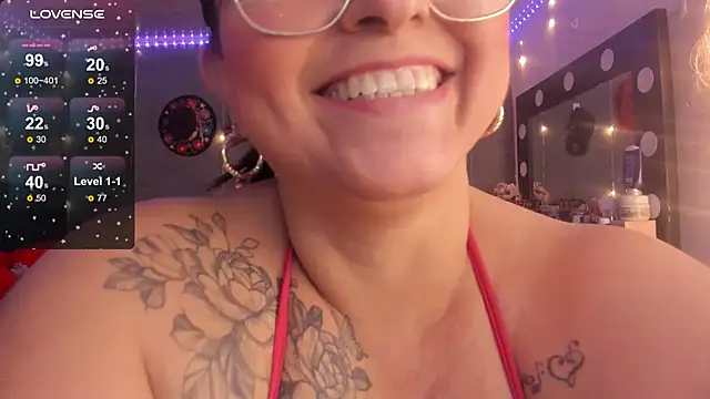 Snapshot of Ivonnee__ chatting on February 28, 2025, 7:37 am Ivonnee   online show from February 28, 2025, 7:37 am