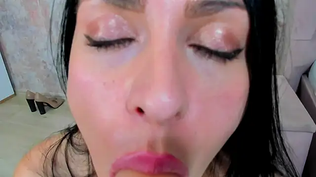 Snapshot of tequila_dream chatting on December 2, 2024, 8:41 am tequila dream online show from December 2, 2024, 8:41 am