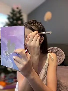 Mia Ethan online show from January 6, 2025, 8:14 am