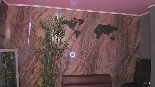 Alahia Dangelo online show from April 7, 2026, 5:24 pm