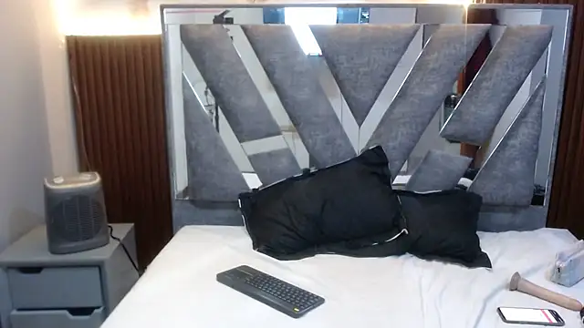 saray hot202cl online show from November 18, 2025, 3:23 am