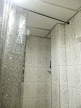 Milkdulce1 online show from March 18, 2026, 1:25 pm