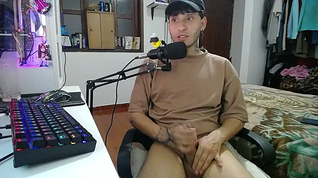 Snapshot of esjrobles chatting on January 14, 2025, 8:31 am esjrobles online show from January 14, 2025, 8:31 am